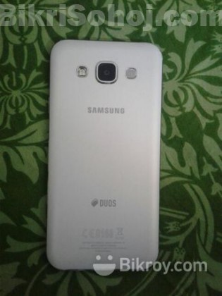 Samsung Galaxy E5 white (Old)